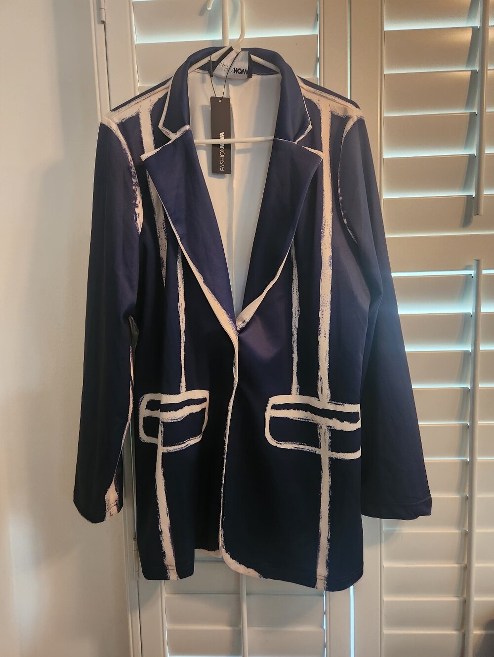 Brand New Fashion Nova Navy and White Brushstroke Blazer